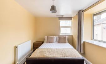 Beautiful 2-Bed House in Egremont Milo's Place