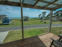 Pohara Beach Top 10 Holiday Park فنادق في Pohara