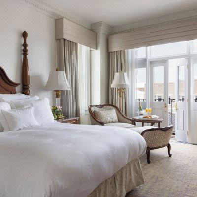 Luxury King Room Market Pavilion Hotel Promo Code