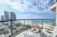 Luxury 2BR Apt w Balcony by Sea N' Rent