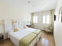 Hotel Alcántara Hotels in der Nähe von La Adriatica Gebäude