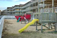 Outer Banks Beach Club Hotels in Kill Devil Hills