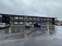 Imperial Suites - parking