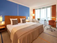 Sunday am Main Taunus Zentrum Frankfurt/Sulzbach ヘーヒスト周辺のホテル