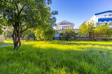Şirin Baba Otel Отели в г. Foca Mahallesi