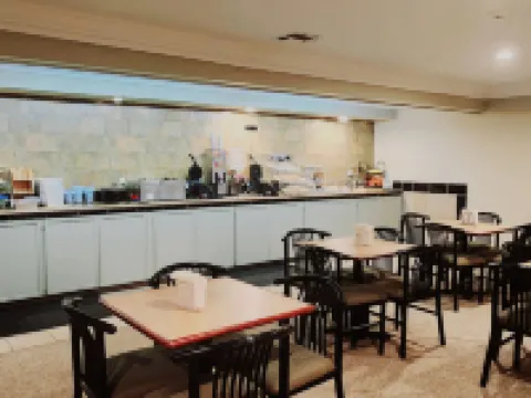 Super 8 by Wyndham Temple I-35 Hotels in Temple