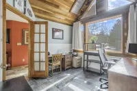 The Phone Booth Hotels in Woodmoor