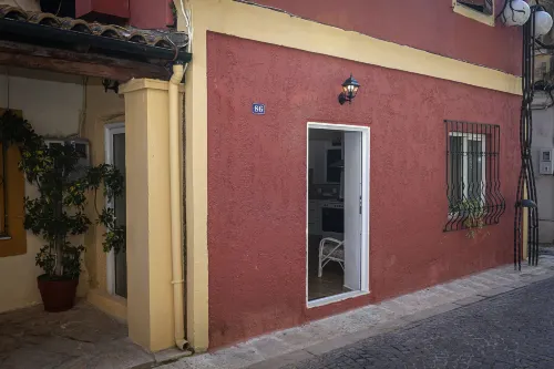 Navy Blue Các khách sạn ở Kanali