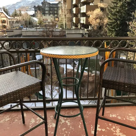 Lift House 403, Studio Condo in Vail Lionshead Village