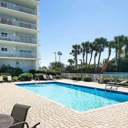 South Harbour 12E