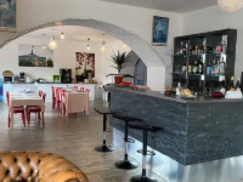 Hôtel Le Saint Amand Hotels in Cher