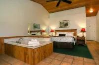 Majestic Mountain Inn - Bathtub