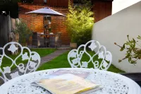 Arthouse Canterbury-Free Secure Parking