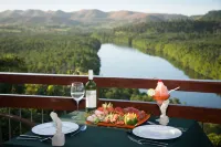 The Riverhouse Các khách sạn ở Coron