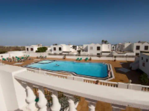 Apartamentos Tisalaya โรงแรมในลานซาโรเต