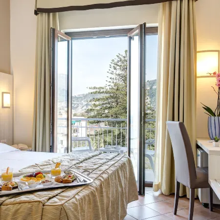 Hotel Caravel