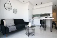 Phaedrus Living Seaside Luxury Flat Athina 108 - โฮมสเตย์