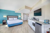 Commander Hotel & Suites