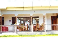 布里斯頓酒店 - 塞倫蓋蒂 酒店