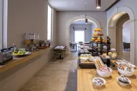 Charme Simon Bolivar