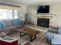 Beach house with Private Heated Pool, Jacuzzi, Firepit. Steps to beach and park. - Wifi