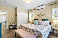 Shipbuilder's Retreat, Unit 2, Sleeps 6, 5 minutes to Harbor Hotels in Boothbay