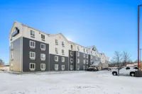 Days Inn & Suites by Wyndham Rochester Mayo Clinic South Hotels in Rochester