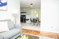 Newly Remodeled 3 Bdrm 2 Bath near Expo Sq, TU, and Downtown Hotels in Tulsa