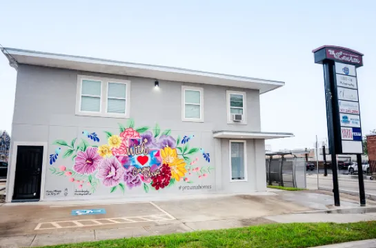 Charming Retreat with Cozy Comfort and Remote Work Ease - Delightful Haven