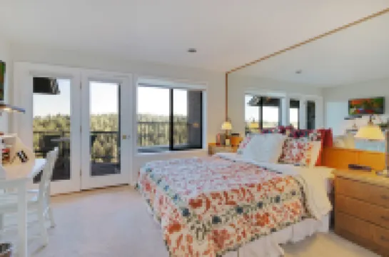 RR426A-River View-2 Bedroom Mt Bachelor Condo