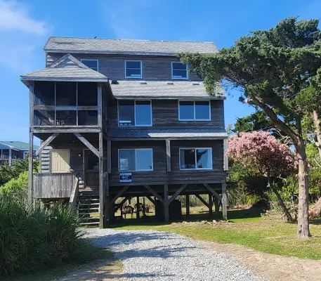 Expansive Marsh Views and Rustic Charm - Enchanting Cottage Retreat