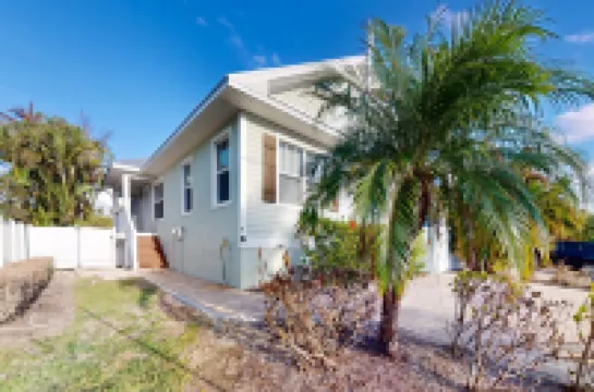 Spectacular Saltwater Seas