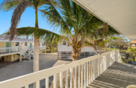 Outdoor Shower and Balcony Oasis - Charming Coastal Escape