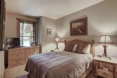 Cozy Cottage with Hot Tub and Mountain Views - Charming Retreat Hotels in East Keystone