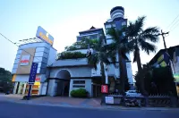 Hotel Arcadia Hotels in Kottayam