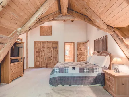 Charming Log Cabin with Creekside Deck - Rustic Romantic Retreat