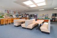 Oceanfront Paradise - Heated Indoor Pool, Hot Tub, Internet
