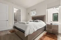 Rooftop Patio and Elegant Design - Stunning Modern Retreat