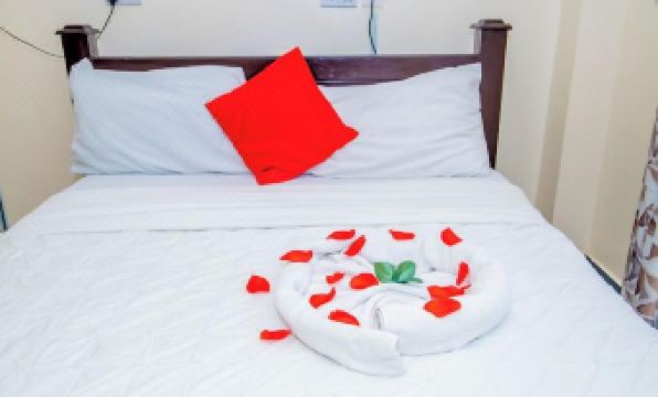 5. 해피 스테이 리..