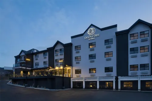 DoubleTree by Hilton West Kelowna Hotels in Peachland