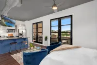 Private Balcony with Epic Views and Open Floor Plan - Stunning Downtown Haven Hotels near Arkansas Air and Military Museum