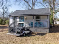 Brothers bond 3bed 2bath, short walk to the square Hotels in Covington