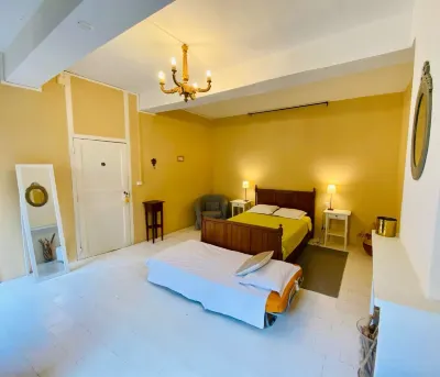 Logement Touristique Villa Eugénie Hotel dekat Chateau Grand Moulin