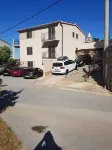Lantana ex Villa Americana - parking