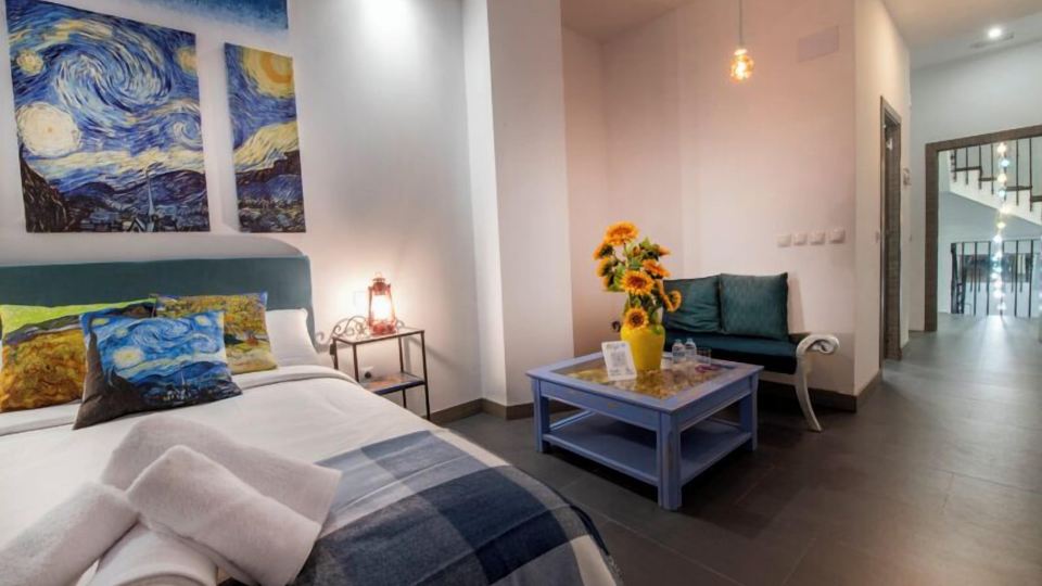 Molucano Themed Rooms