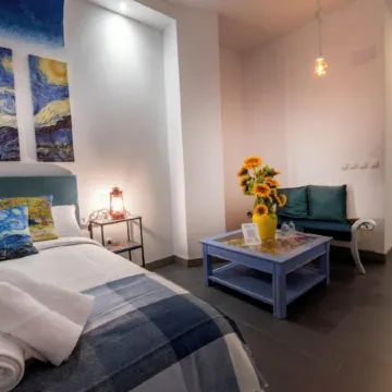 Molucano Themed Rooms