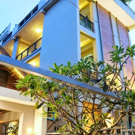 Neakru Guesthouse and Restaurant