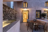 Frescoes Luxury Suites by KB Hospitality - 2 ดาว