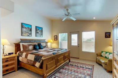 Rim Village Q4