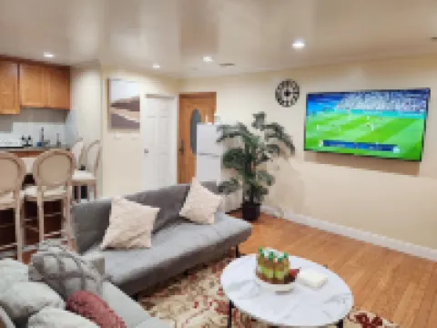 Monterey Park Retreat: Spectacular Views & Comfort